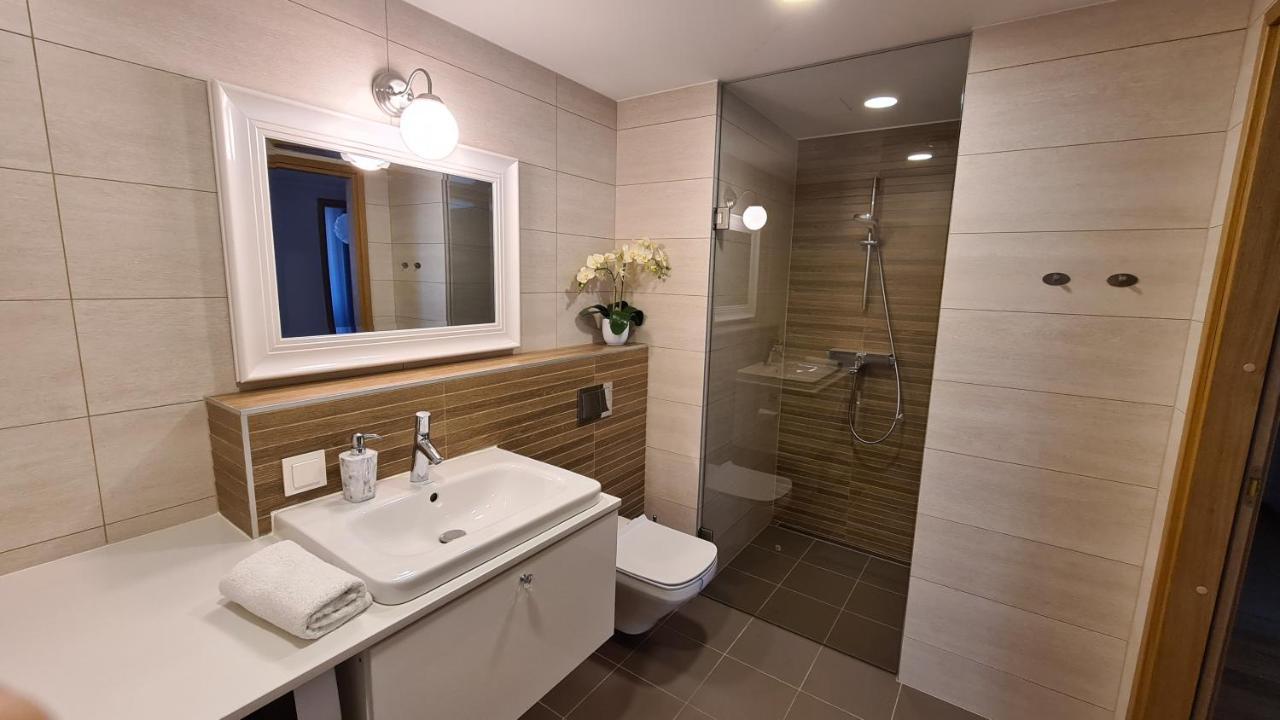 City Center Bright Home 塔林 外观 照片