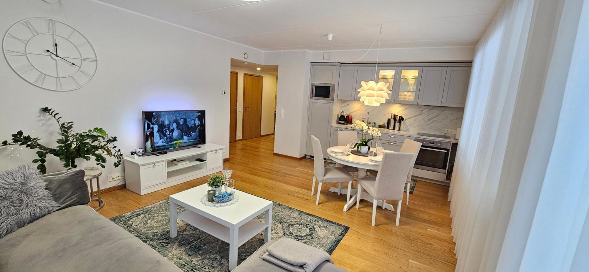 City Center Bright Home 塔林 外观 照片