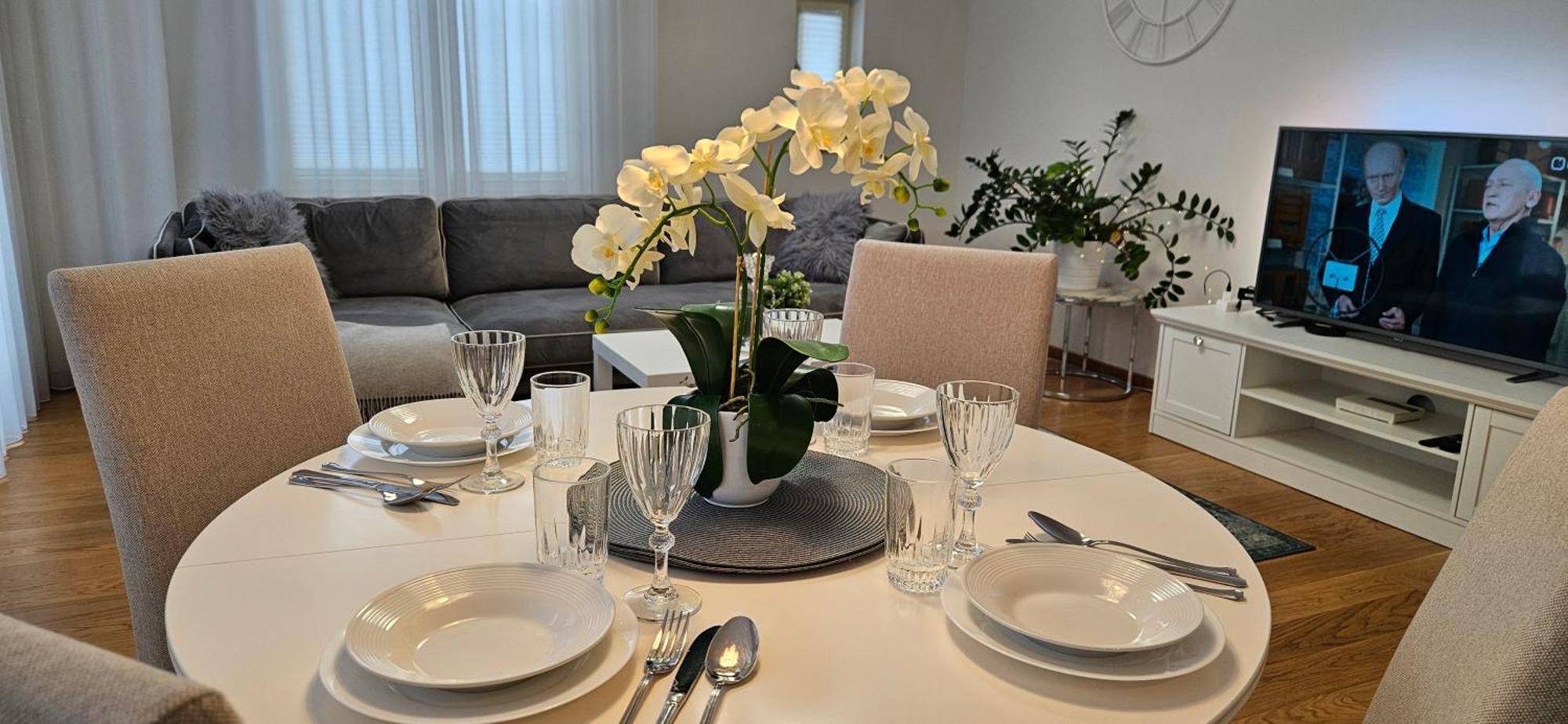 City Center Bright Home 塔林 外观 照片