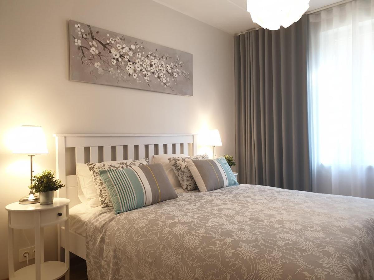 City Center Bright Home 塔林 外观 照片